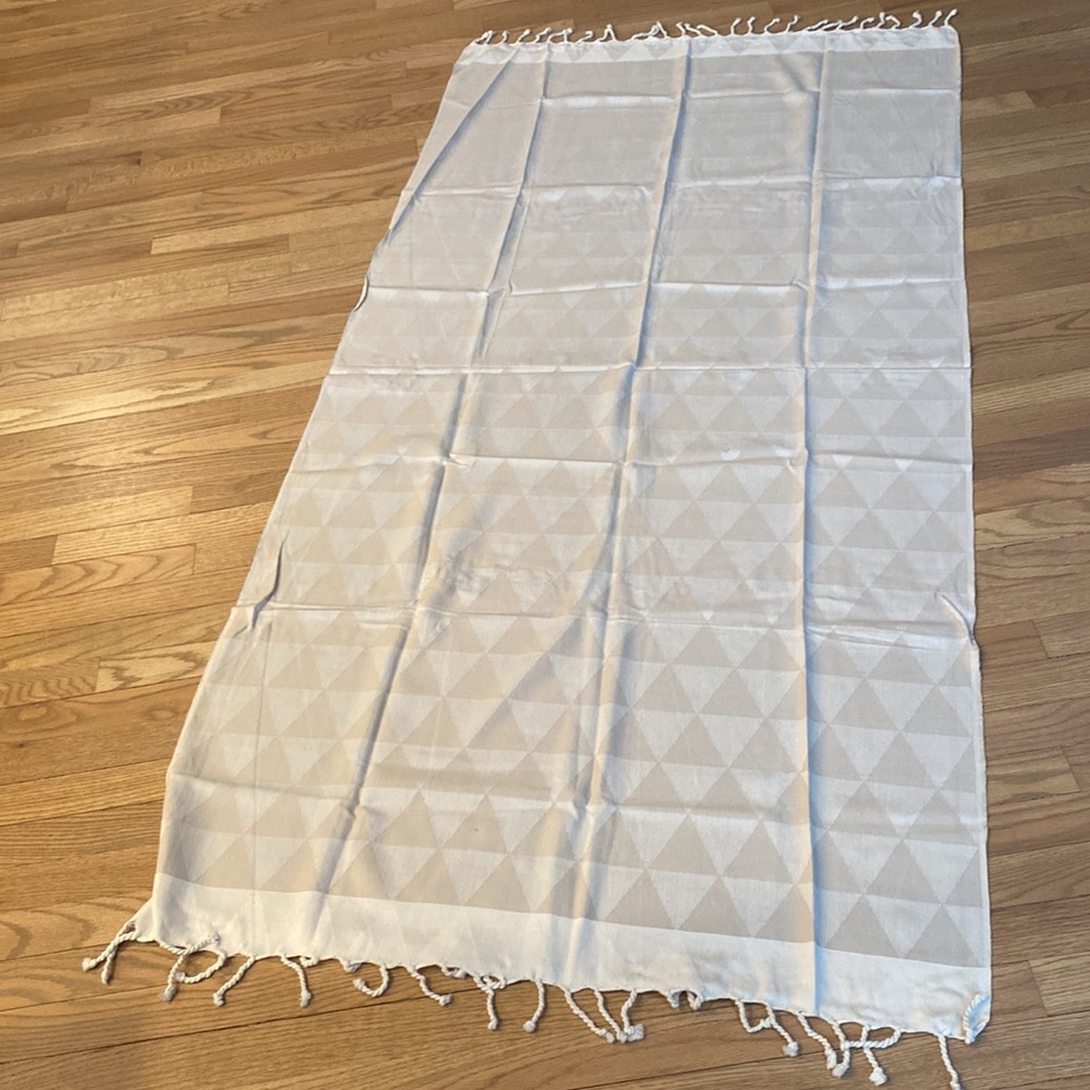Towel - Picture 4 of 7